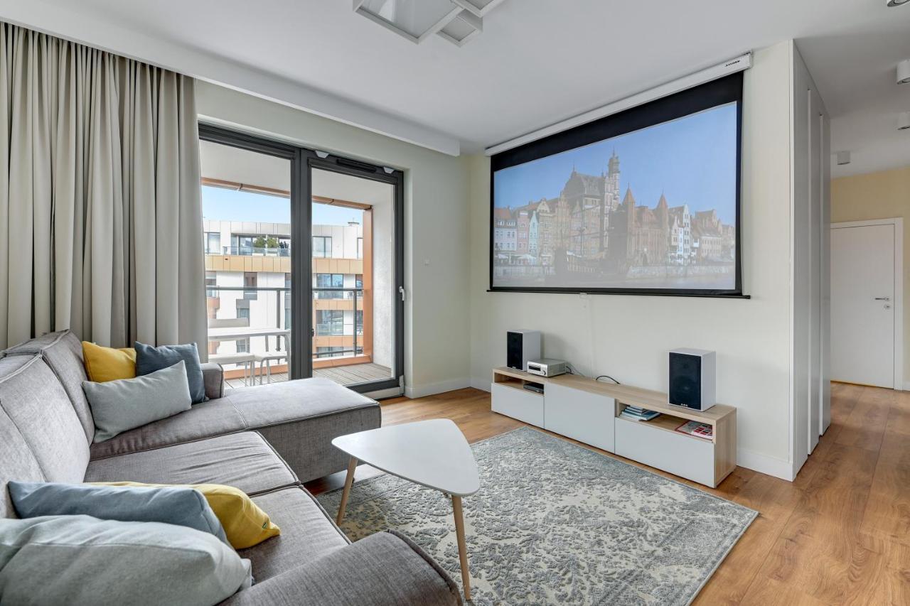 Premium Family & Business Old Town Riverside Apartment With Parking กดัญสก์ ภายนอก รูปภาพ