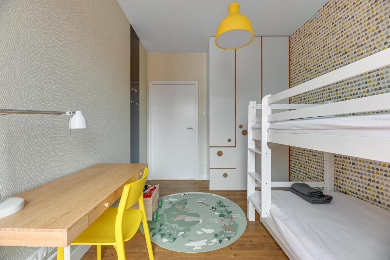 Premium Family & Business Old Town Riverside Apartment With Parking กดัญสก์ ภายนอก รูปภาพ